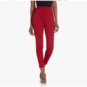 Dress the Population Women's Classic Legging